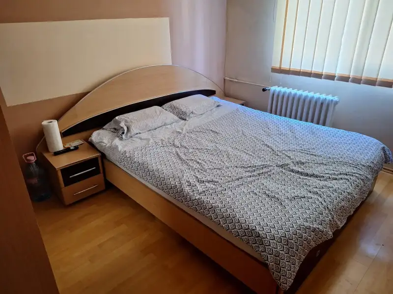 Apartament curat după evacuarea molozului din renovare în Sector 3 București